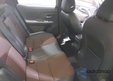 2025 Nissan Kicks Sr Fwd z USA, uszkodzony, nr VIN 3N8AP6DC0SL364680